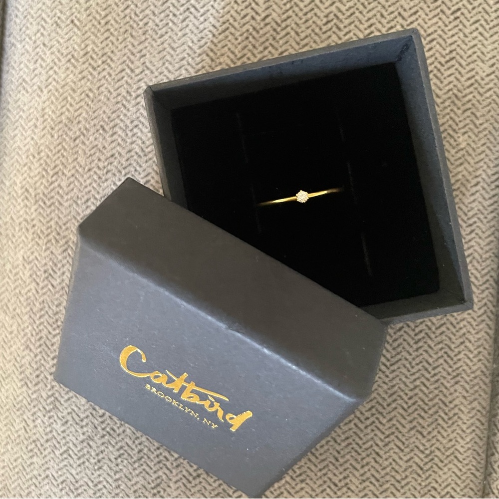 CATBIRD 18k Solitaire Diamond Ring